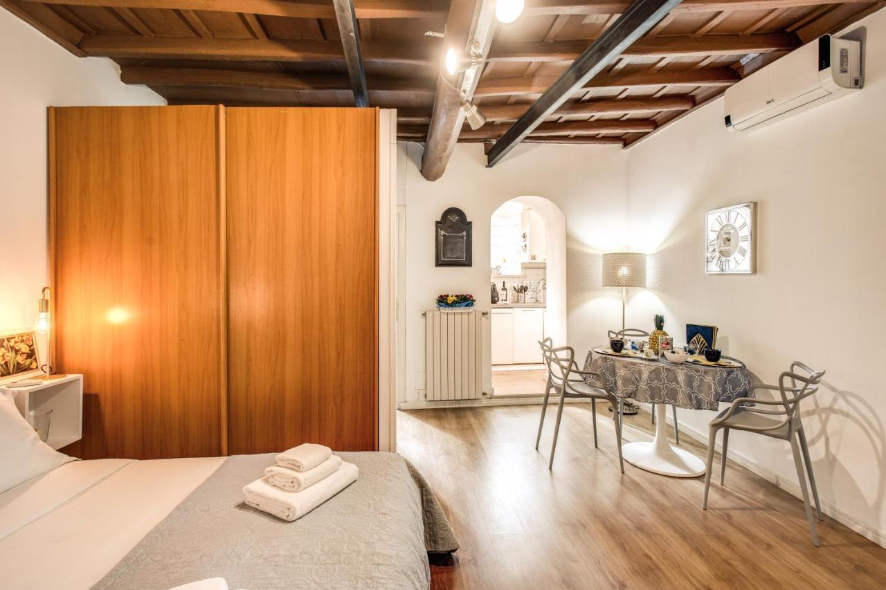 Апартаменти 4C Colosseo Holidays Рим Екстер'єр фото